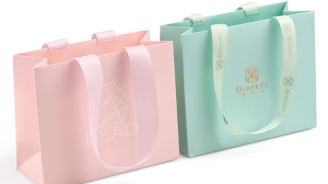 Custom Gift Bags and Tissue Paper: The Perfect Way to Present Your Gifts