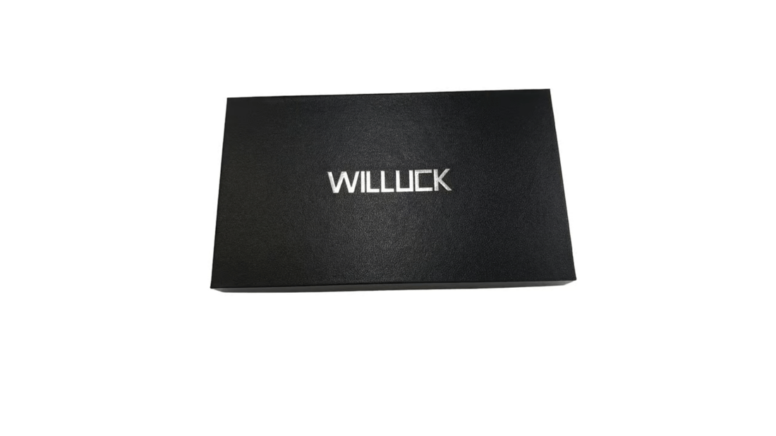High-end Built-in Sponge Bio-degradable Paper Boxes UV Printing Silver Hot Stamping Paper Boxes Matte Paper Boxes for Cosmetic Packaging