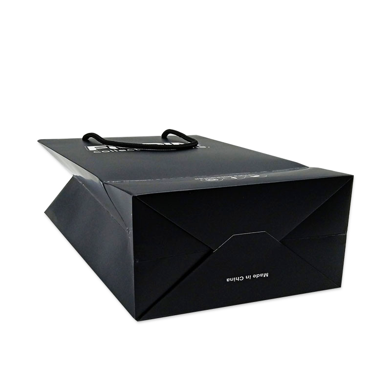 Custom logo Luxury Black Glossy Clothing and Shoes Shipping Paper Gift Bag Shopping Paper Bag