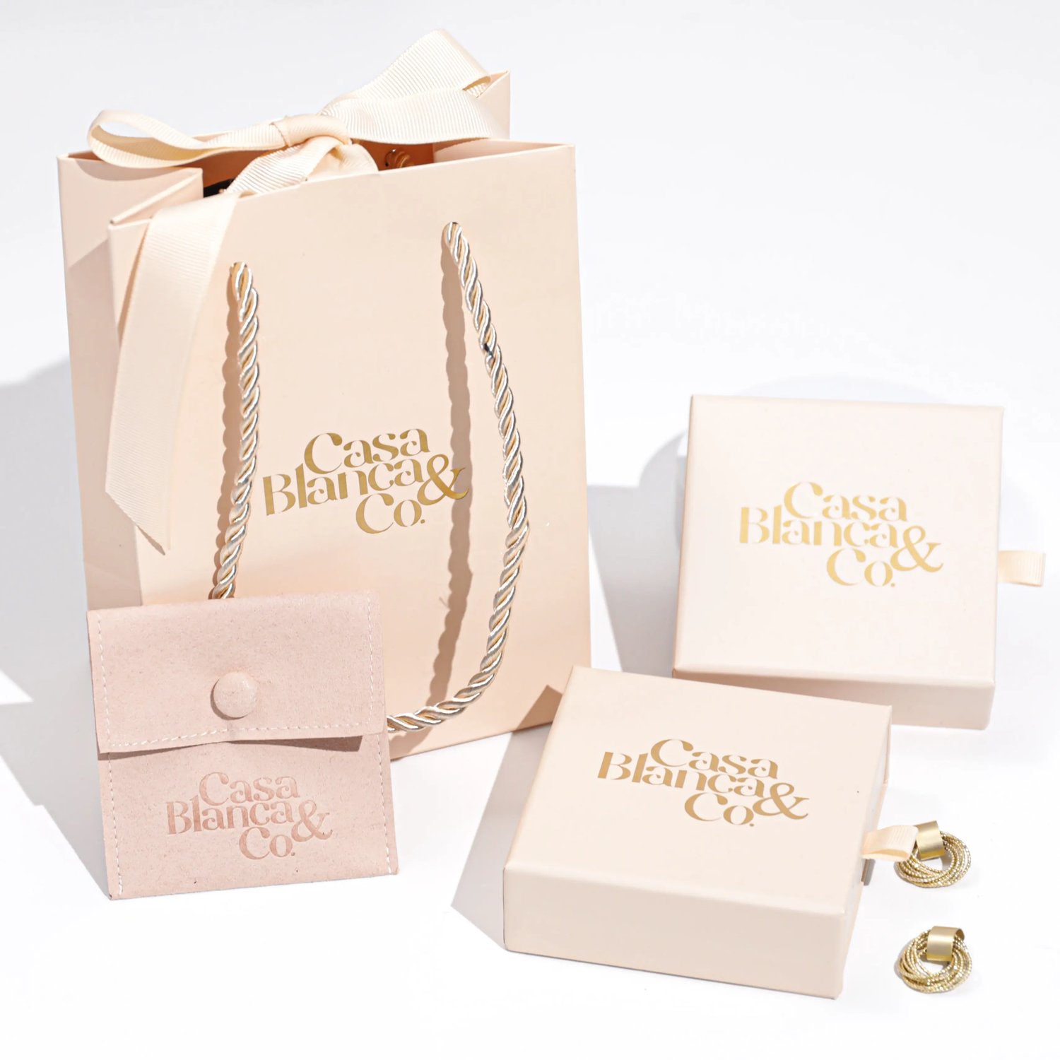 Custom Embossing Logo Rings Paper Bags With Coated Paper