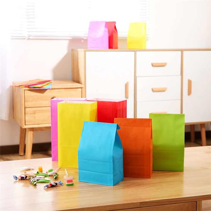 Customized logo Anti-oil Takeaway Kraft Paper Fast Food Packaging Paper Bag 100% Recycled Brown Paper Bag