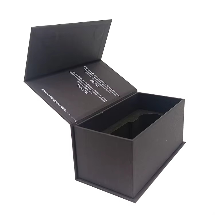 Hot stamped logo magnetic black gift box