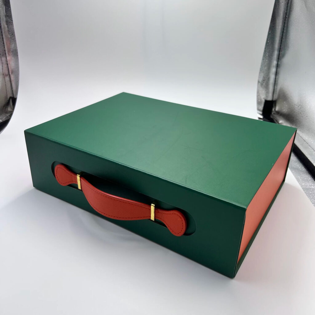Custom logo folding magnetic clothing box