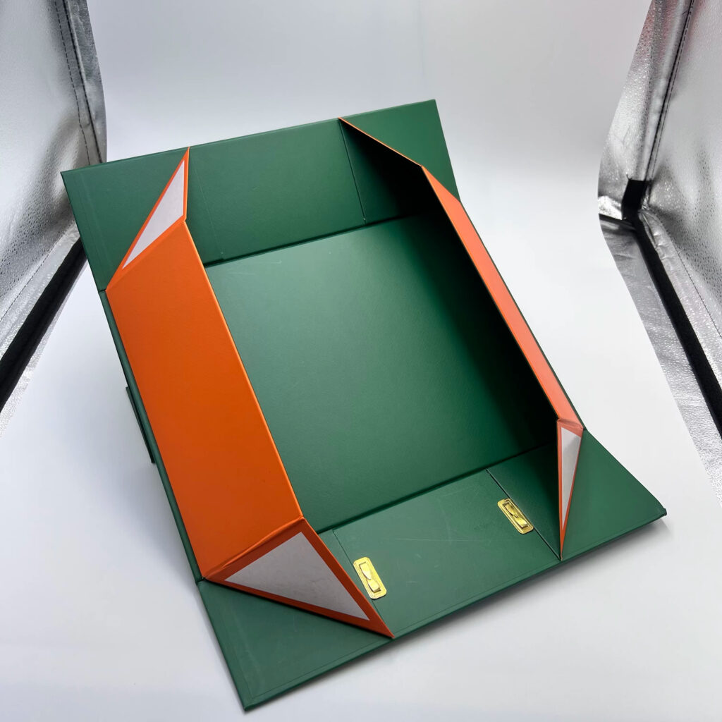 Custom logo folding magnetic clothing box