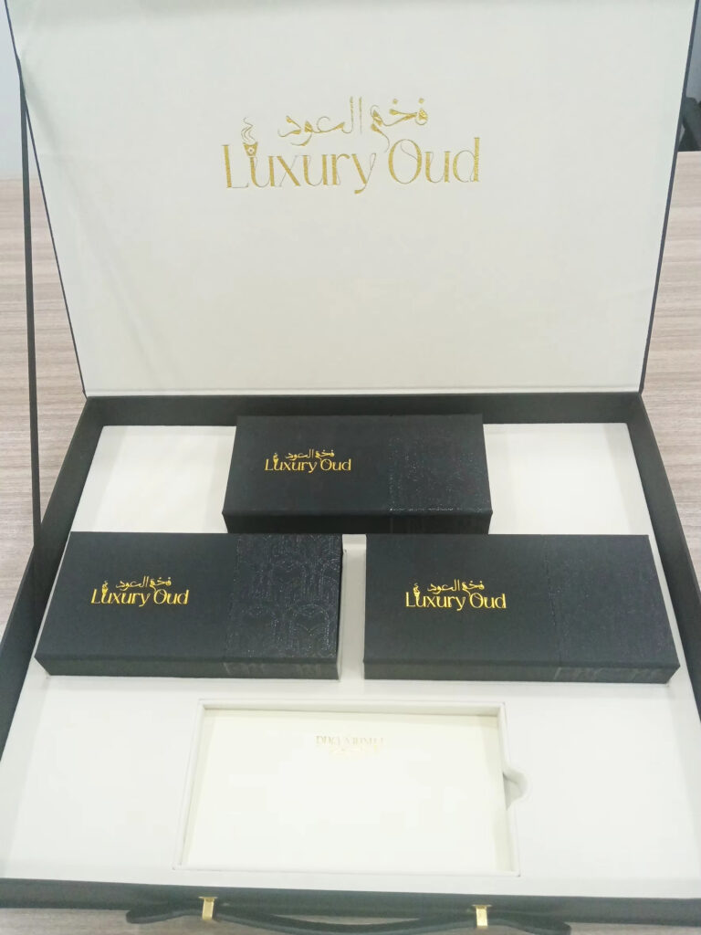 Paper packaging magnetic lid cardboard gift box