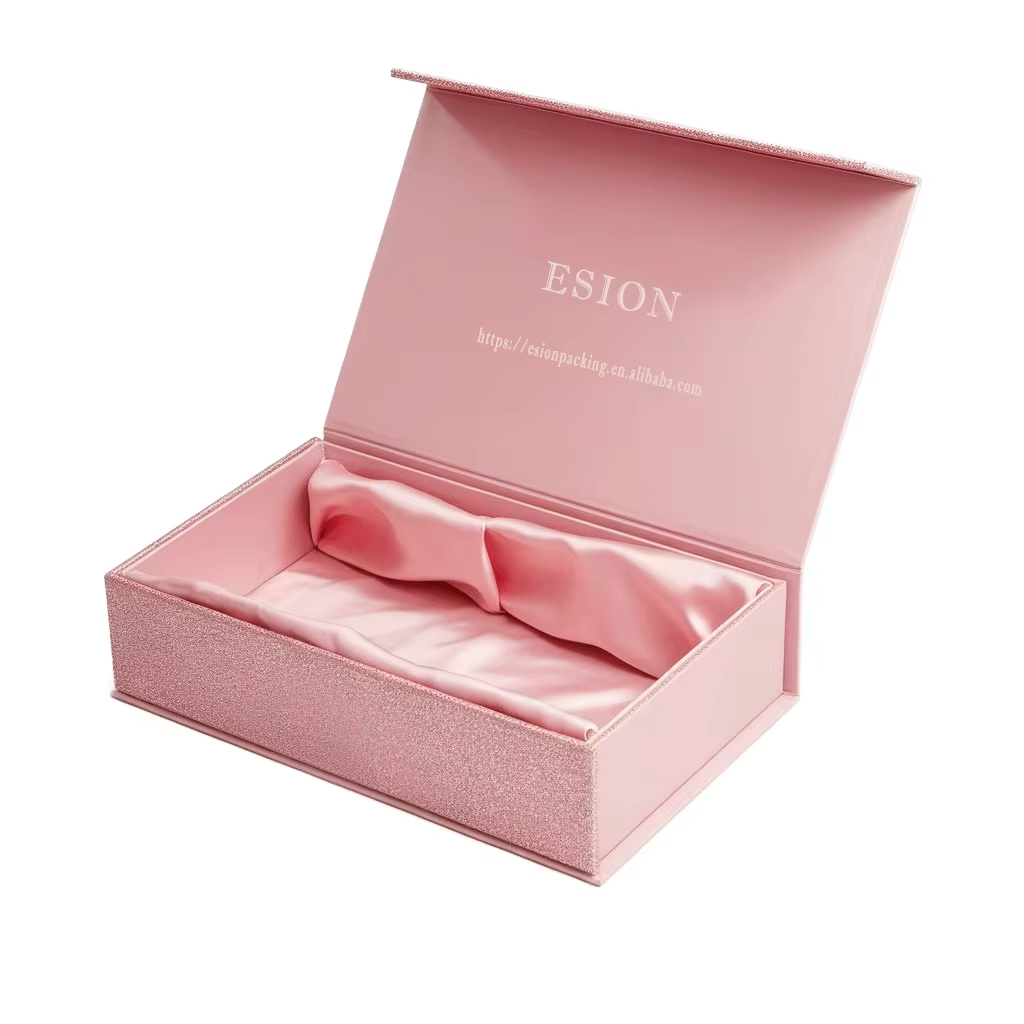 Magnetic closure gift box folding box