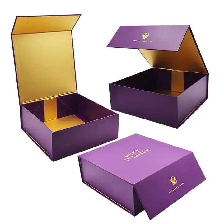 Custom magnetic gift boxes in different sizes and premium finishes